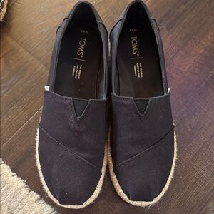 TOMS Women’s Black Canvas Espadrille Loafers